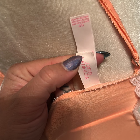 Victoria’s Secret lingerie dress small - Picture 4 of 8